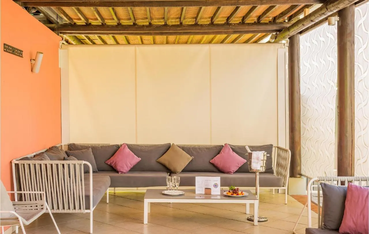 Stunning Apartment In Estepona With Wifi