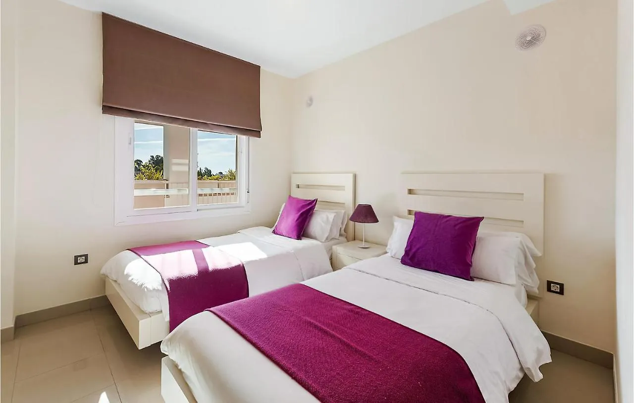 Stunning Apartment In Estepona With Wifi